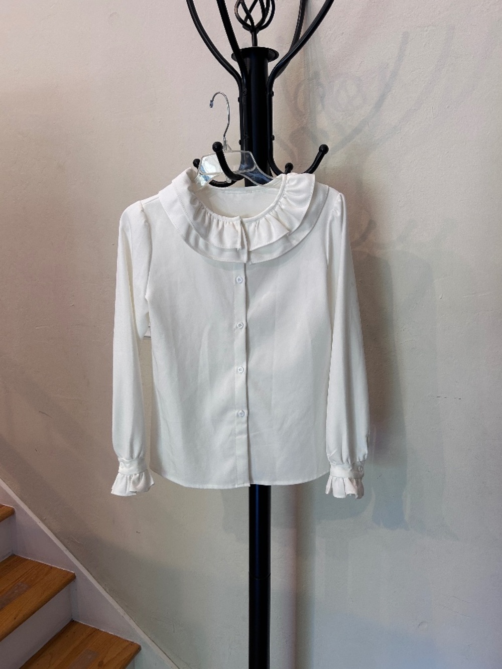 White vintage-style Peter Pan collar Cuff Long Sleeve Wrinkle Free Blouse Shirt